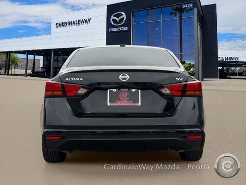 Used 2022 Nissan Altima 2.5 SV FWD image 6