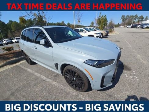 Used 2024 BMW X5 xDrive40i w/ M Sport Package image 9