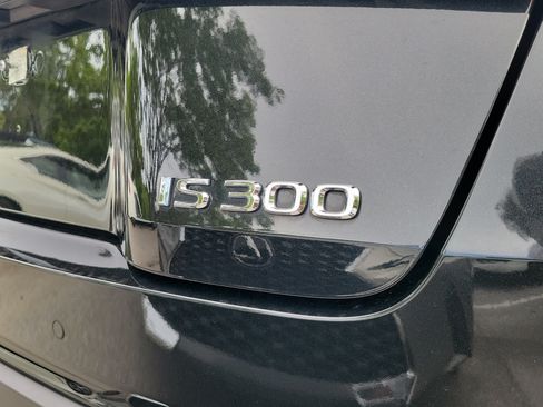 Used 2024 Lexus IS 300 w/ Comfort Package RWD image 5