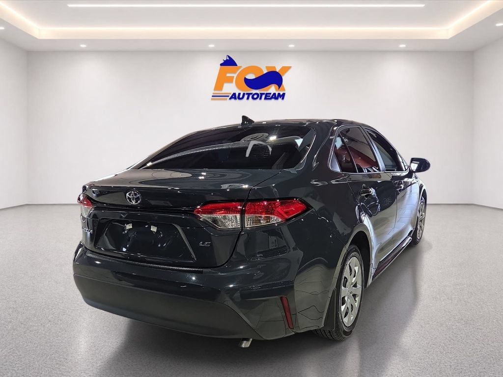 Certified 2025 Toyota Corolla LE FWD image 4