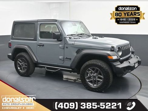 Used 2025 Jeep Wrangler Sport AWD/4WD image 1