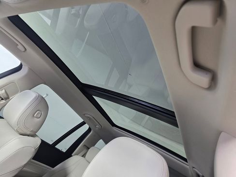 New 2026 Mercedes-Benz GLS 450 4MATIC image 9