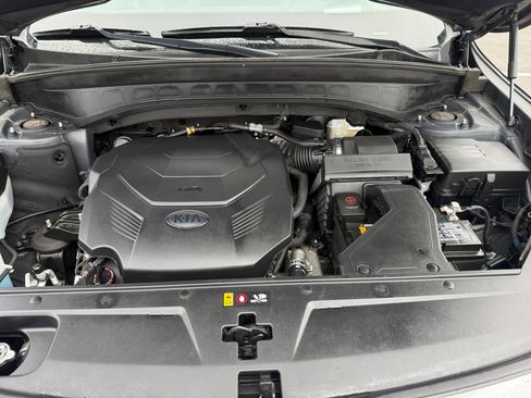 Certified 2021 Kia Telluride SX w/ SX Prestige Package image 20