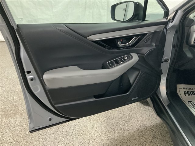 Used 2023 Subaru Outback Limited AWD/4WD image 16