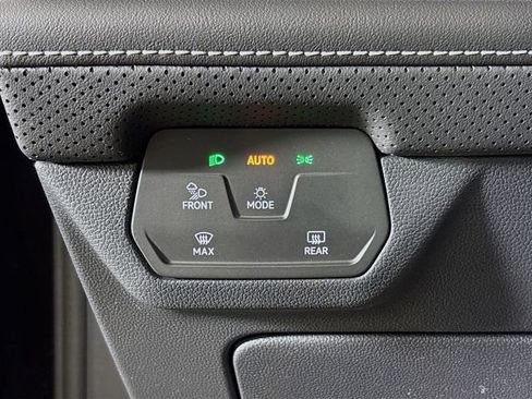 New 2025 Volkswagen Atlas Cross Sport SEL Premium R-Line image 10