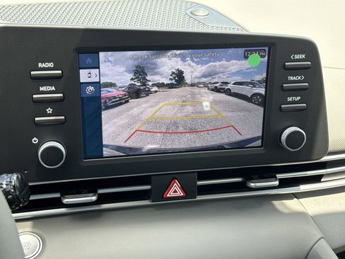 New 2026 Hyundai Elantra SEL Sport FWD image 23