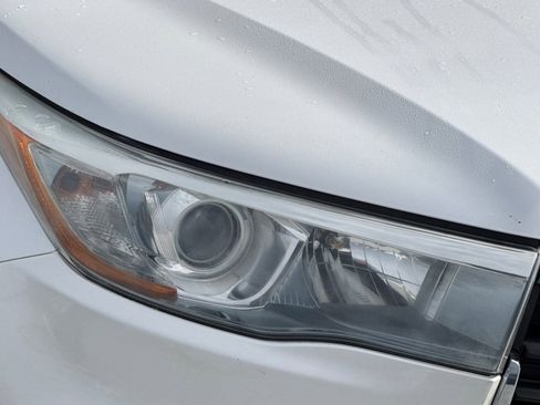 Used 2015 Toyota Highlander Plus image 10