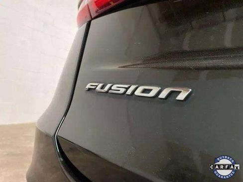 Used 2019 Ford Fusion SE image 90