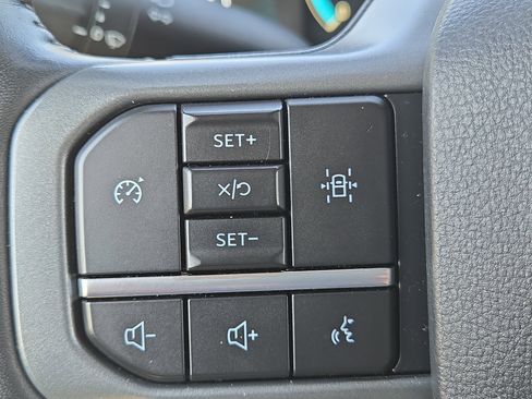 Used 2022 Ford F150 Lariat w/ Max Trailer Tow Package image 25