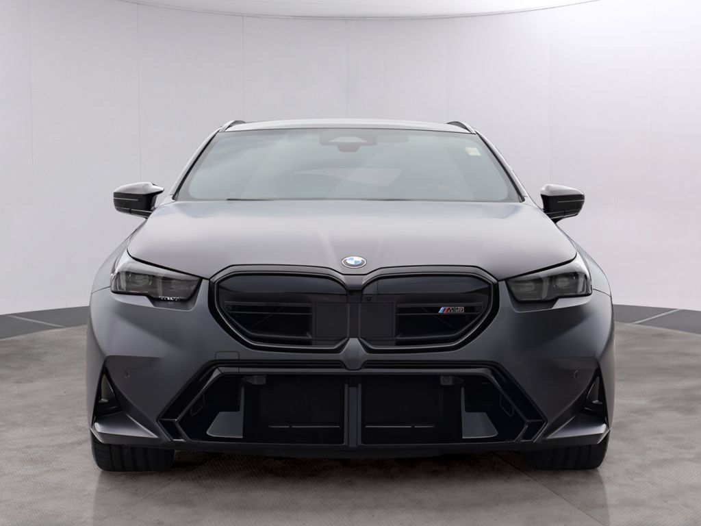 Used 2027 BMW M5 Touring AWD/4WD image 2