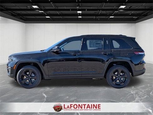 New 2025 Jeep Grand Cherokee Limited w/ Black Appearance Package image 2
