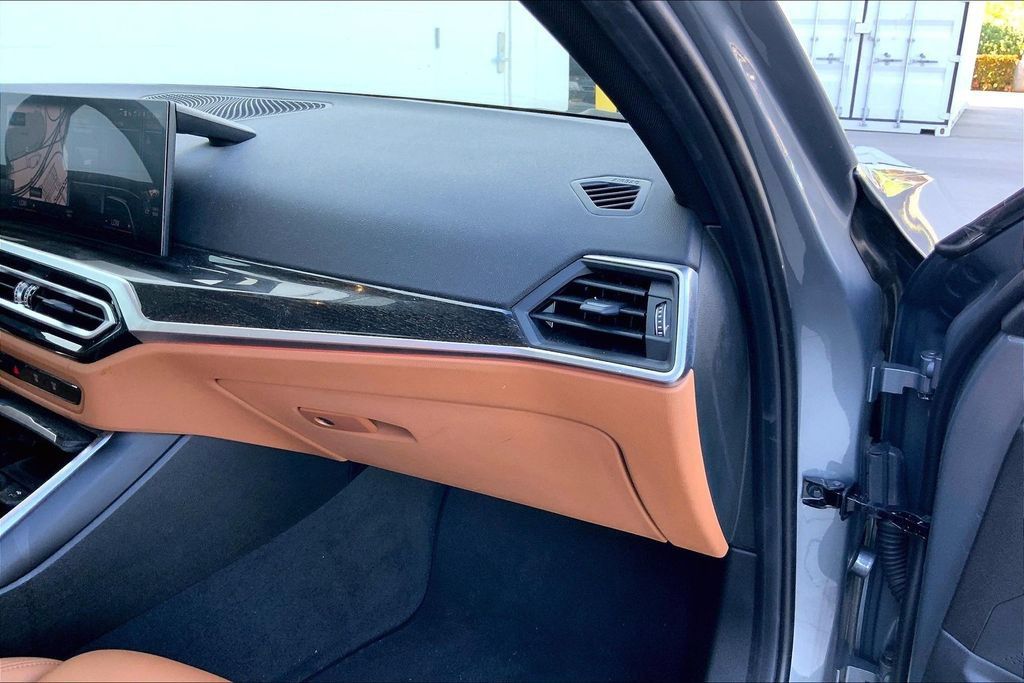 Used 2023 BMW 330i Sedan w/ Parking Assistance Package RWD image 15