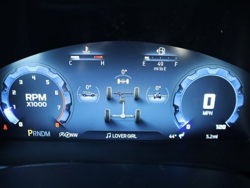 New 2025 Ford Bronco Outer Banks image 4