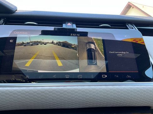 Used 2018 Land Rover Range Rover Velar R-Dynamic SE AWD/4WD image 19