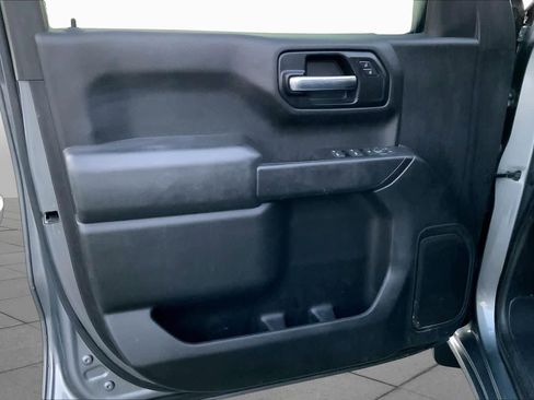 Used 2020 Chevrolet Silverado 1500 Custom w/ Custom Value Package RWD image 21