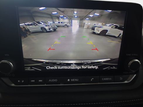 Used 2023 Nissan Rogue SV w/ SV Premium B Package FWD image 23