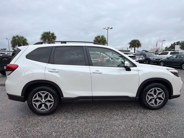 Used 2020 Subaru Forester Premium AWD/4WD image 4