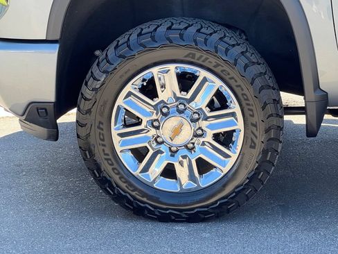 Used 2024 Chevrolet Silverado 3500 High Country w/ High Country Premium Package AWD/4WD image 14