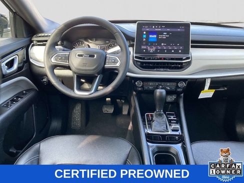 Used 2025 Jeep Compass Limited AWD/4WD image 11