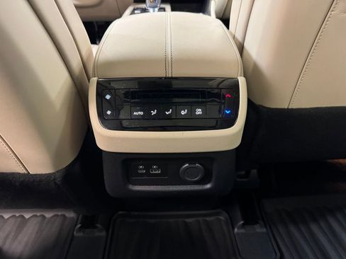Used 2023 INFINITI QX60 Luxe w/ Performance Audio Package image 18