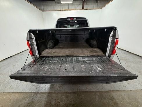 Used 2018 Ford F150 XLT w/ Equipment Group 302A Luxury AWD/4WD image 9
