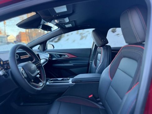 New 2026 Chevrolet Equinox EV RS image 13