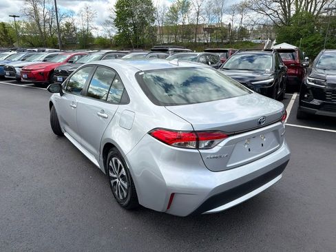 Used 2021 Toyota Corolla LE FWD image 7