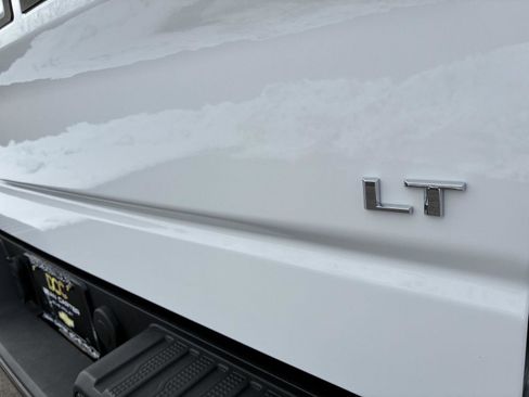 Used 2020 Chevrolet Silverado 1500 LT Trail Boss image 18