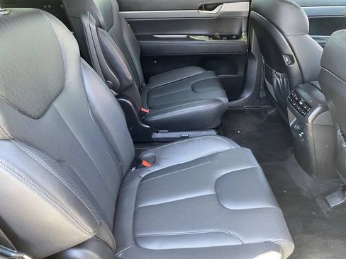 Used 2022 Hyundai Palisade SEL w/ Premium Package FWD image 18