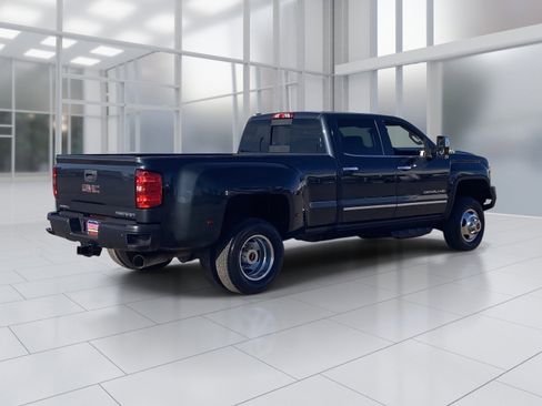 Used 2017 GMC Sierra 3500 Denali w/ Duramax Plus Package image 6