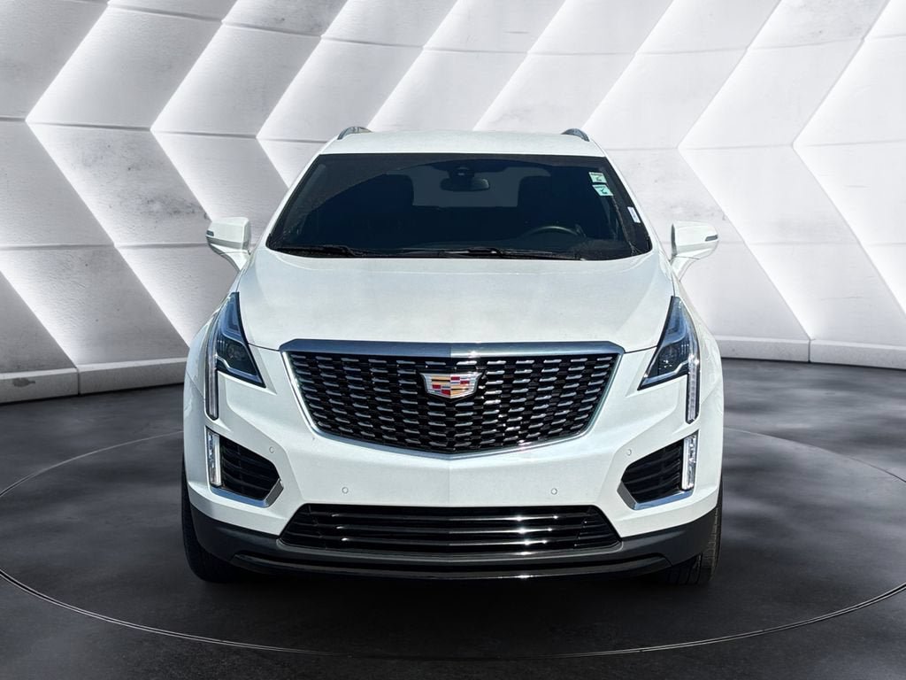 Certified 2024 Cadillac XT5 Luxury FWD image 8