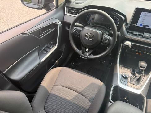 Certified 2025 Toyota RAV4 LE AWD/4WD image 24