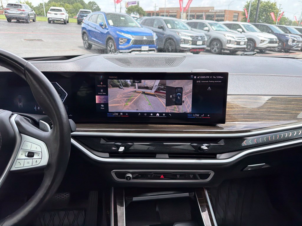 Used 2024 BMW X7 xDrive40i w/ Premium Package AWD/4WD image 32