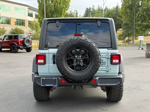 Used 2024 Jeep Wrangler Unlimited Sport AWD/4WD image 4