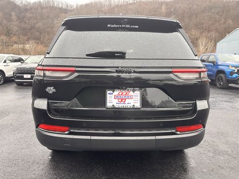 Used 2023 Jeep Grand Cherokee Limited w/ Luxury Tech Group II image 25