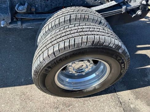 New 2024 Ford F350 Lariat image 7