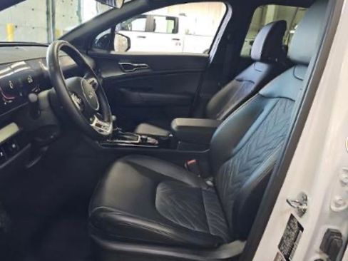 Used 2025 Kia Sportage X-Line w/ Premium Package AWD/4WD image 2