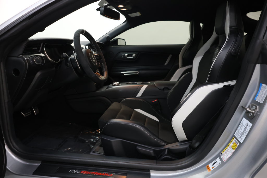 Used 2020 Ford Mustang Shelby GT500 w/ Carbon Fiber Track Pack RWD image 81
