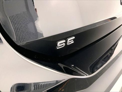 New 2026 Volkswagen Tiguan SE AWD/4WD image 9