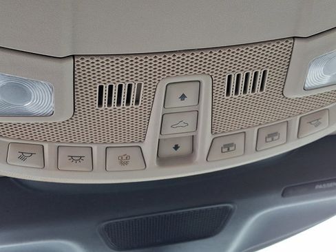 Used 2021 Lincoln Nautilus Reserve image 27