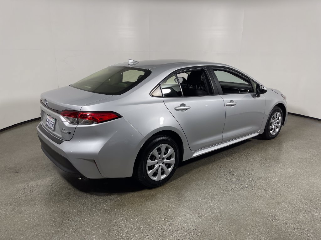 Used 2024 Toyota Corolla LE FWD image 3