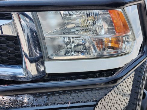 Used 2018 RAM 3500 Tradesman w/ Chrome Appearance Group AWD/4WD image 11
