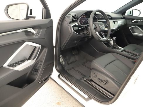 New 2025 Audi Q3 2.0T Premium image 14