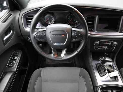 Used 2018 Dodge Charger SXT w/ Blacktop Package RWD image 26