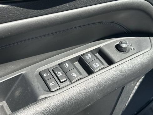 New 2026 Jeep Compass Latitude AWD/4WD image 12