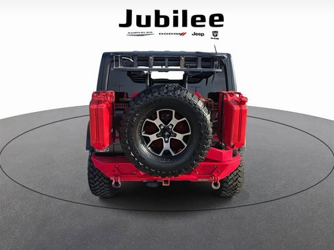 Used 2018 Jeep Wrangler Unlimited Rubicon AWD/4WD image 3