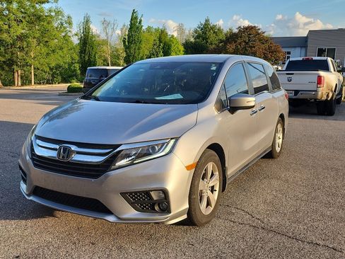 Used 2018 Honda Odyssey EX-L image 3