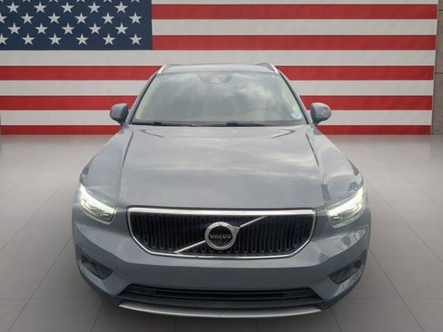 Used 2022 Volvo XC40 T5 Momentum AWD/4WD image 8