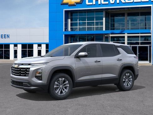 New 2026 Chevrolet Equinox LT FWD image 2