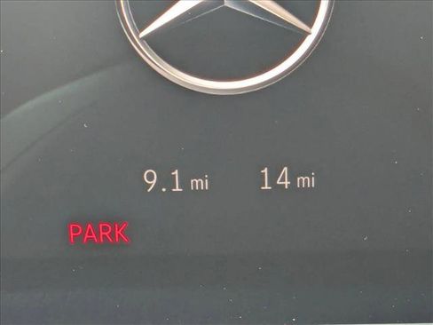 Used 2026 Mercedes-Benz GLB 250 image 7